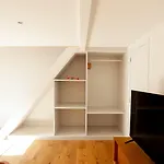 Cozy 1Bdr Topfloor Duplex Flat