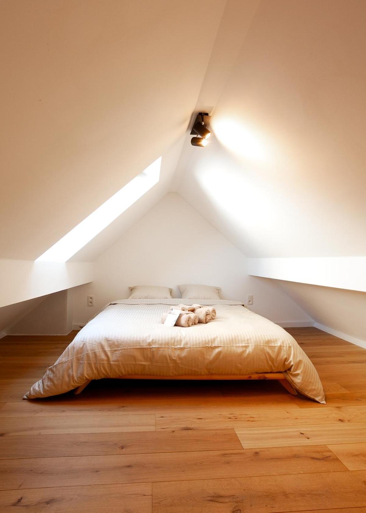 Appartement Cozy 1Bdr Topfloor Duplex Flat